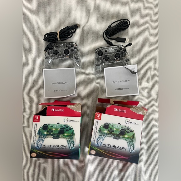 Nintendo Switch Afterglow Wired Controllers - Picture 1 of 4